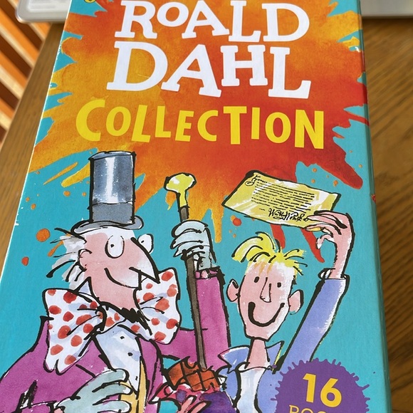 Roald Dahl Collection 16 Books EXCELLENT Condition Books - Picture 2 of 3
